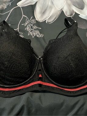BNWT Ashley Graham 44DDD Sexy Black Lace Underwire Bra with Red Trim